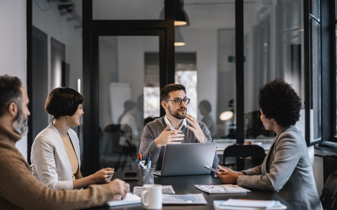 Transforming Workspace Efficiency: A Comprehensive Guide to IAdea’s Desk Booking Solutions